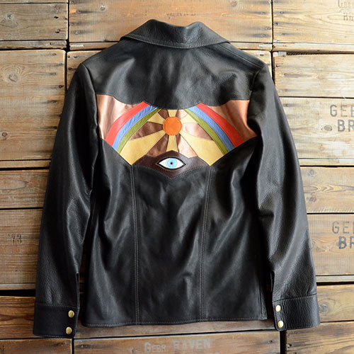 レザーを巡る旅：「South Paradiso Leather ILLUMINATI Leather Shirts