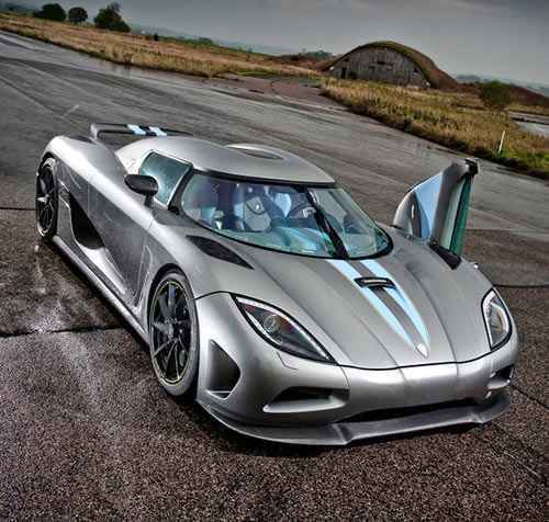 2011 KOENIGSEGG AGERA: タゴのロケンローブログ